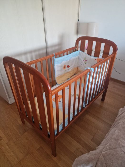 Cama  bebé + colchão