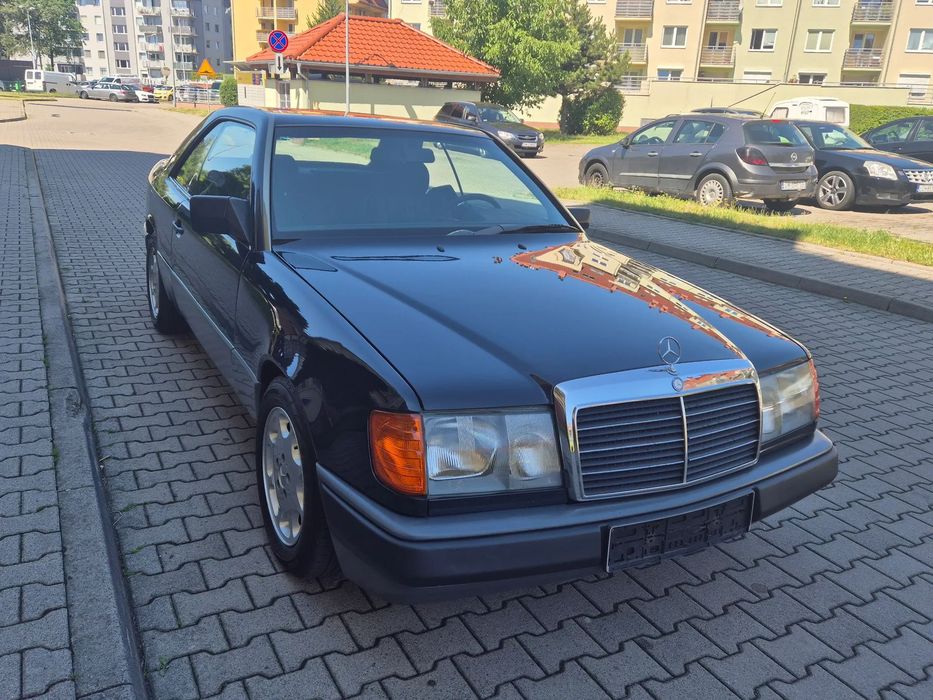 Mercedes-Benz W124