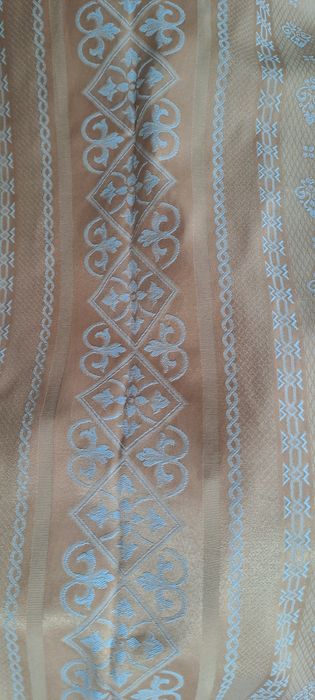 Par de cortinados em brocado, amarelo torrado