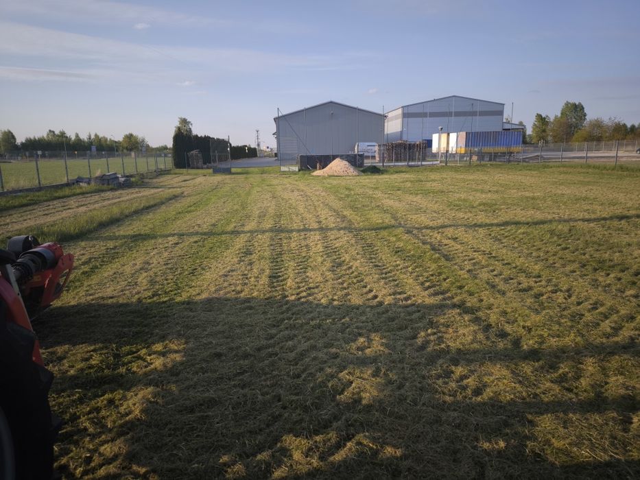 Koszenie nieużytków, trawy, zarośli, mulczer, rębak
