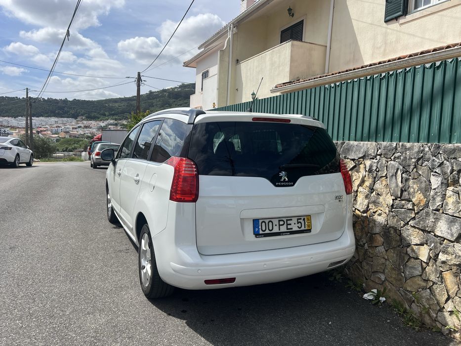 Peugeot   5008   7 lugares 1.6 HDI
