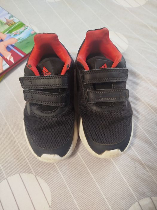 Продам дитяче взуття бу