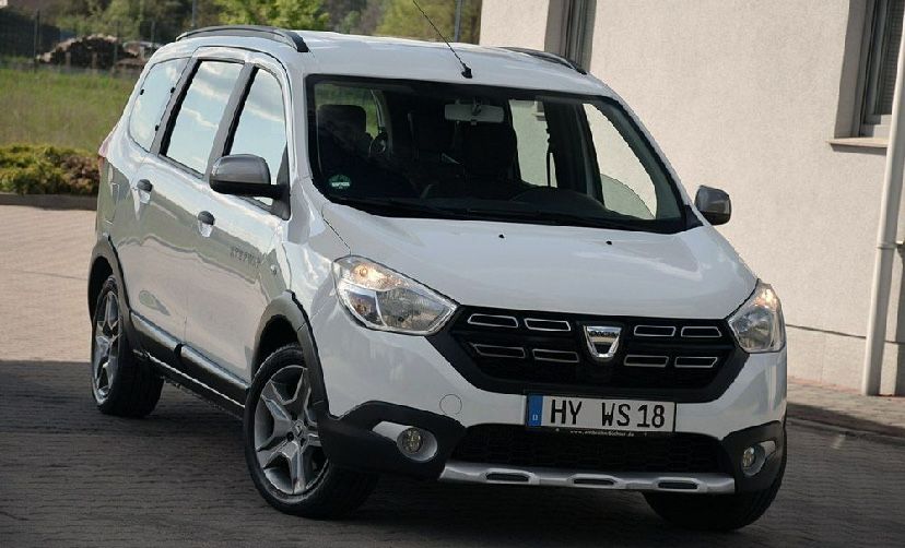 Dacia Lodgy Stepway 2017 дизель 1.5 dCi 7 мест
