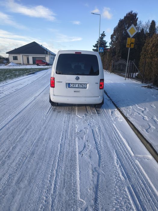 VW Caddy 3  2013rok 1.6 tdi hak holowniczy