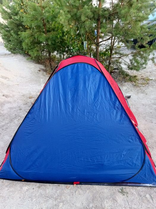 Палатка туристична