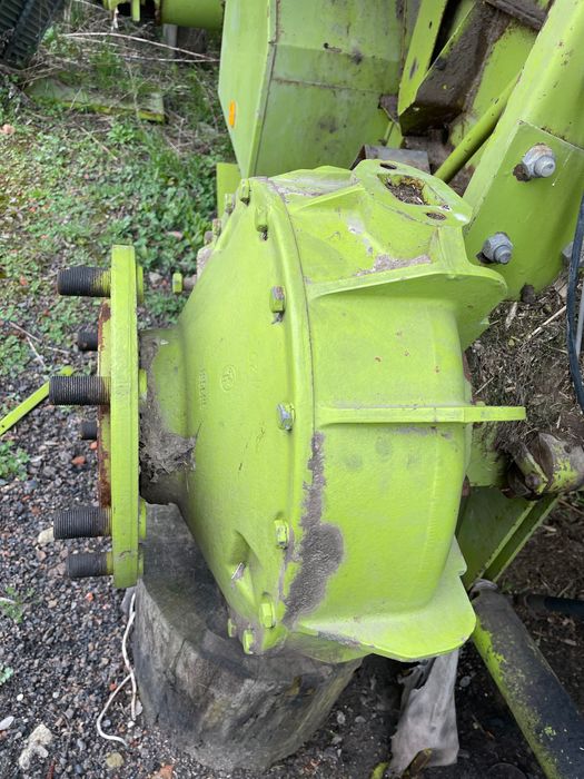 Claas Dominator 85/86/106 zwolnica napędowa przednia oryginał