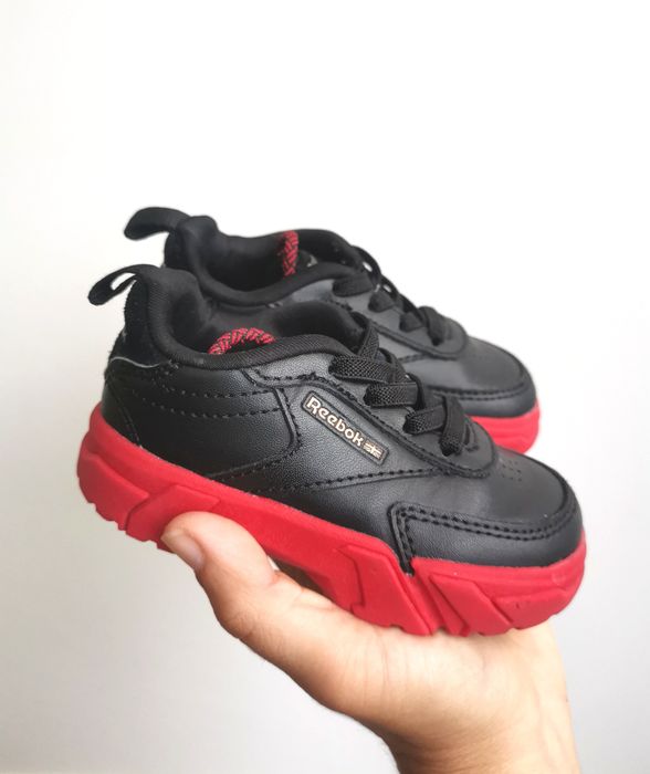 Reebok menino nr 20 - Novas!