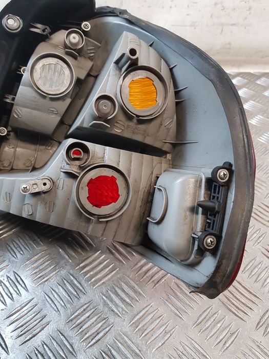 Lampa Depo Lewa Tył 083211928L Hyundai Santa Fe I 02R- Europa