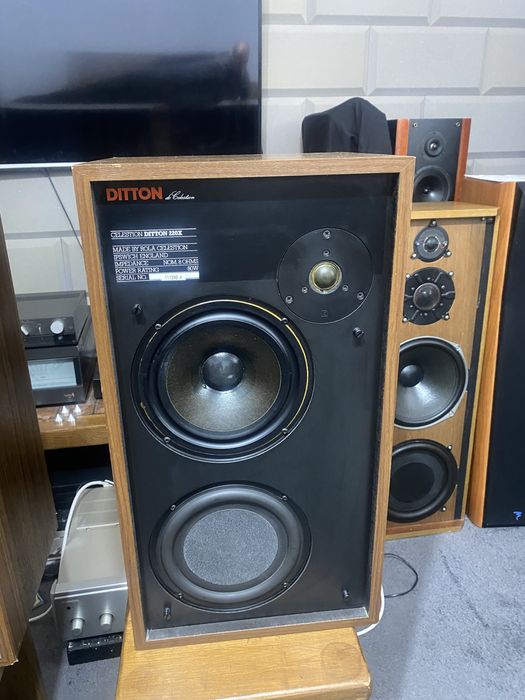Celestion Ditton 220x