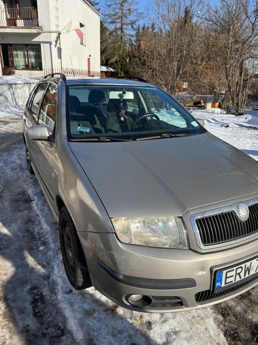 Sprzedam samochód skoda Fabia