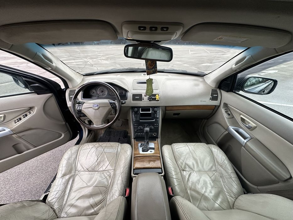 Продам.VOLVO-XC90