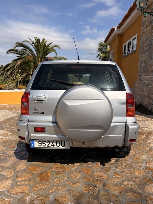 Toyota RAV4 2.0 D-4D 4x4 (2003) - Excelente Estado