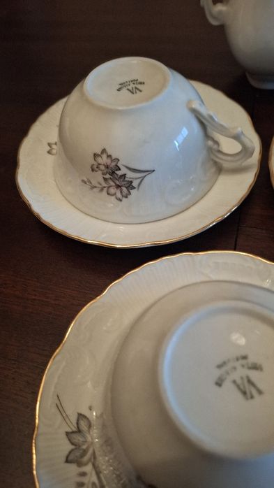 Serviço de chá em Porcelana Antigo