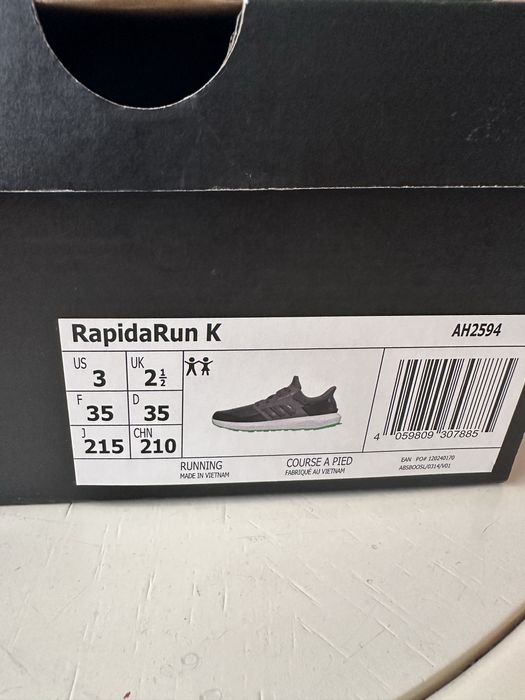 Кросівки дитячі adidas р35