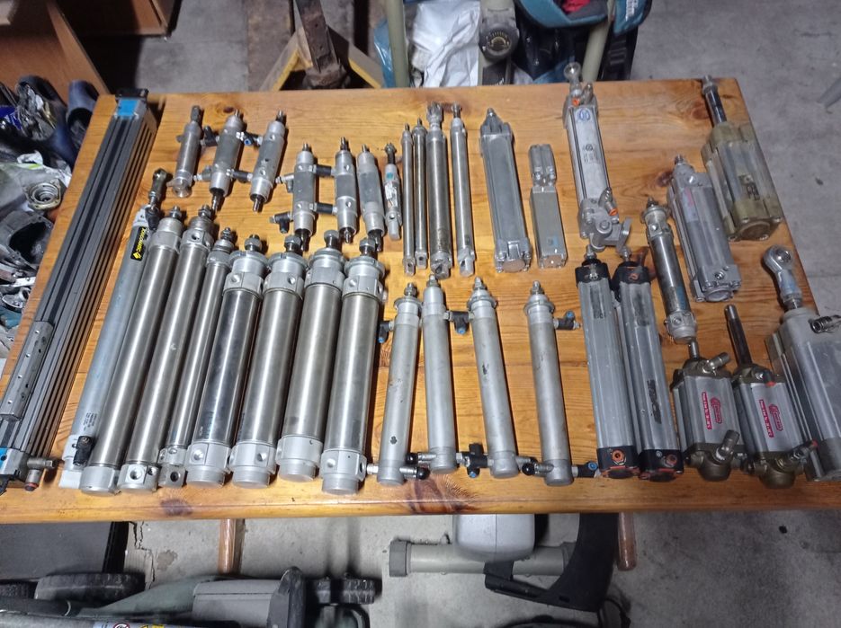 Siłownik pneumatyczny różne