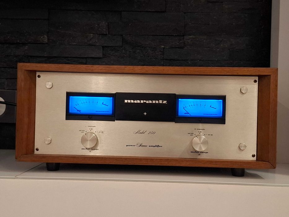 Marantz Model 250 – Legendarna Końcówka Mocy | Vintage Hi-Fi | Drewniany Case