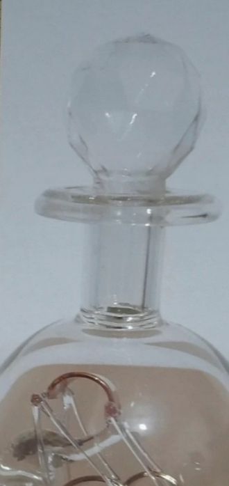 Caravela do séc. XVI dentro de garrafa em vidro