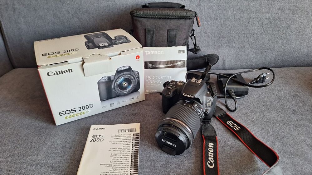 Canon EOS 200D lustrzanka, stan bdb