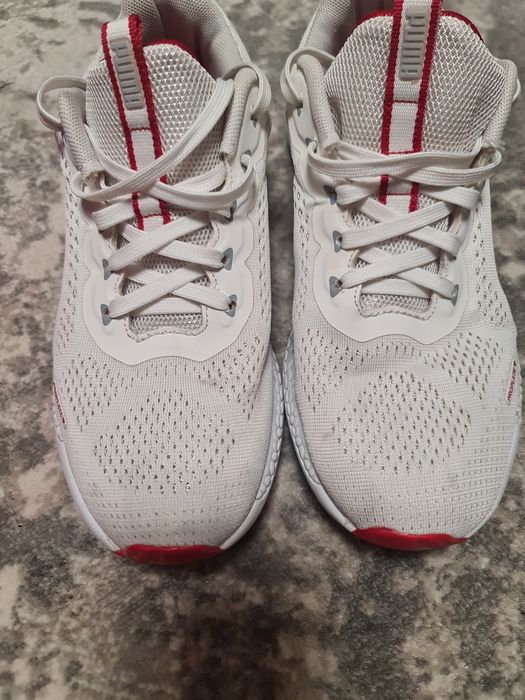 Продам фірмені красовки ADIDAS  і PUMA 41-42 розмір