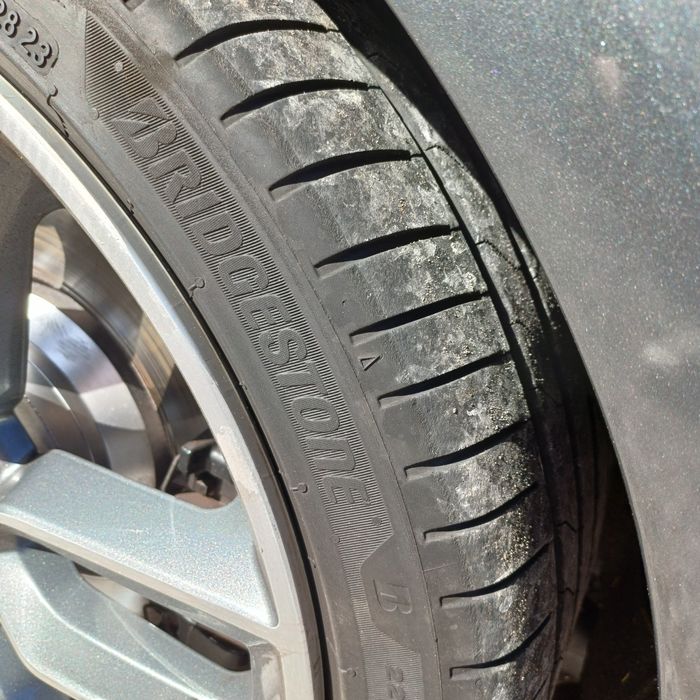 Jantes S3 8v 18" originais + pneus