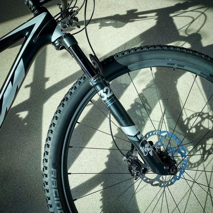 Bicicleta Ktm Carbono Myroon Comp Elite