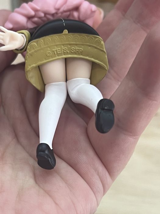 Boneca Furyu - Spy x Family - Anya Noodle Stopper Figure