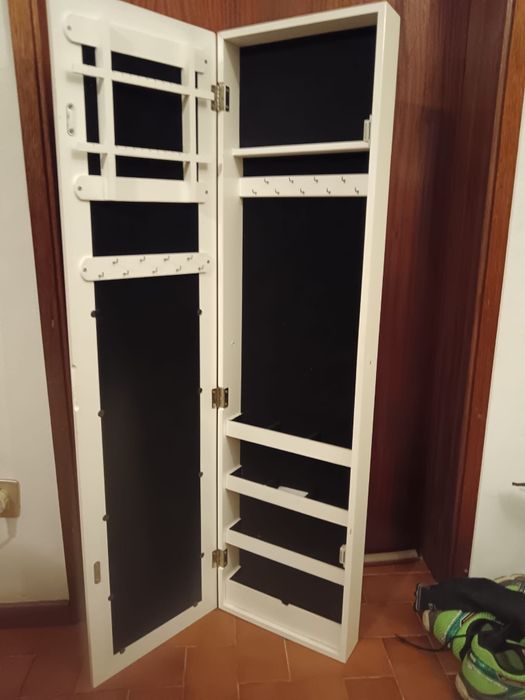 Movel de porta Jóias