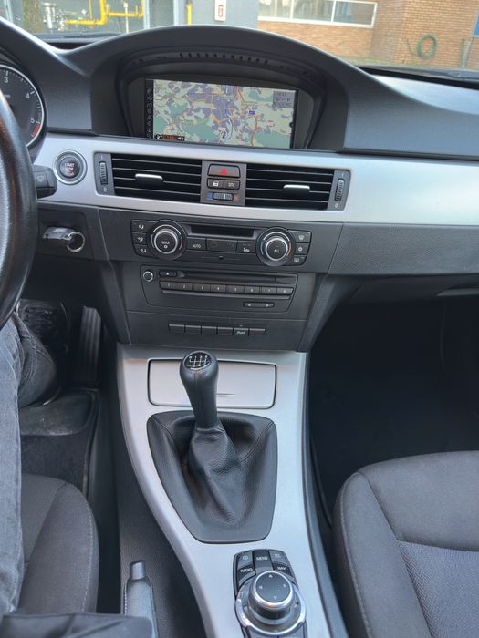 BMW 320 D Touring Navigation - Nacional