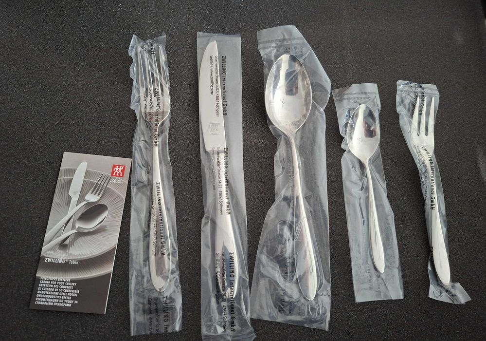 Conjunto de talheres ZWILLING de 60 peças (NOVO)