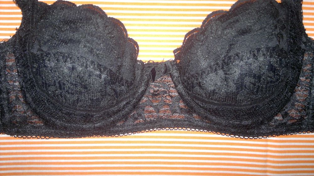 Трусы женские. Бюстгальтеры.