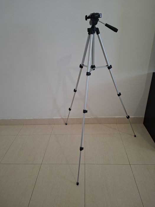 Tripé para câmara filmar e máquina fotográfica