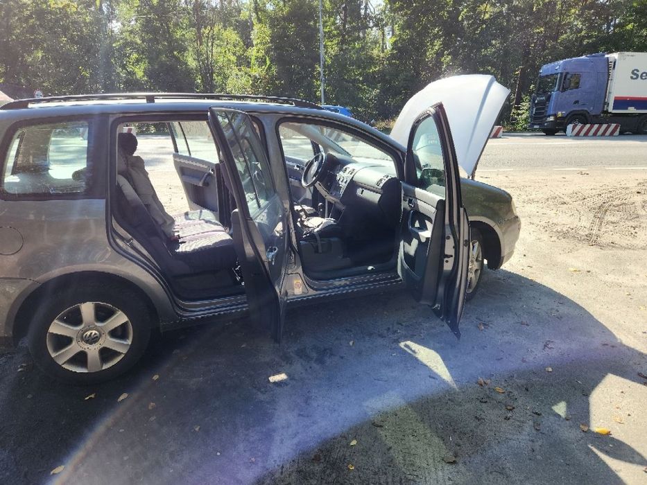 VW Touran 2006, дизель 2.0