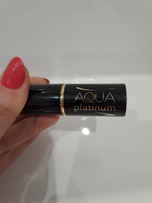 Pomadka do ust Eveline