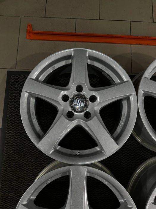 5x112 R16 Диски з Німеччини Volkswagen Skoda Audi Mercedes ET35 OZ