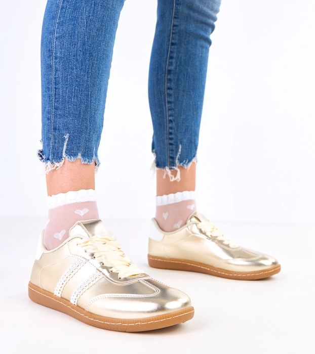 Złote sneakersy damskie z satynowymi sznurówkami Madres