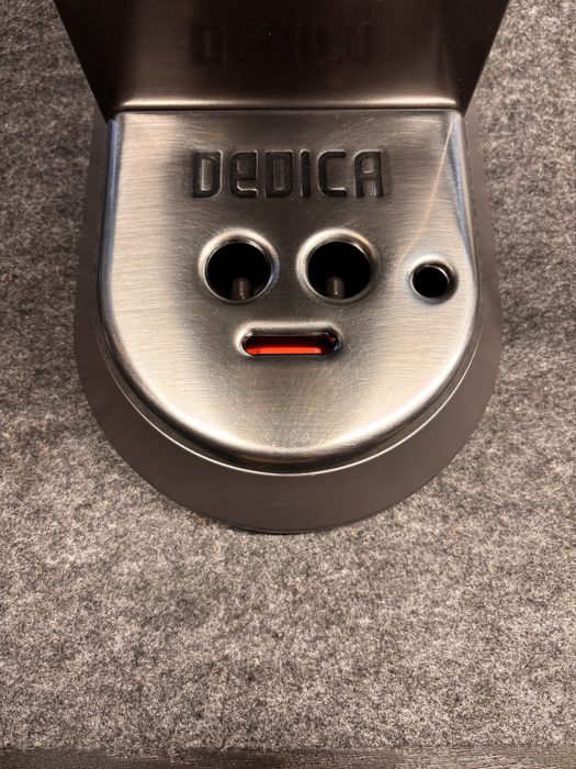 Кавоварка DELONGHI Dedica Arte EC885.GY