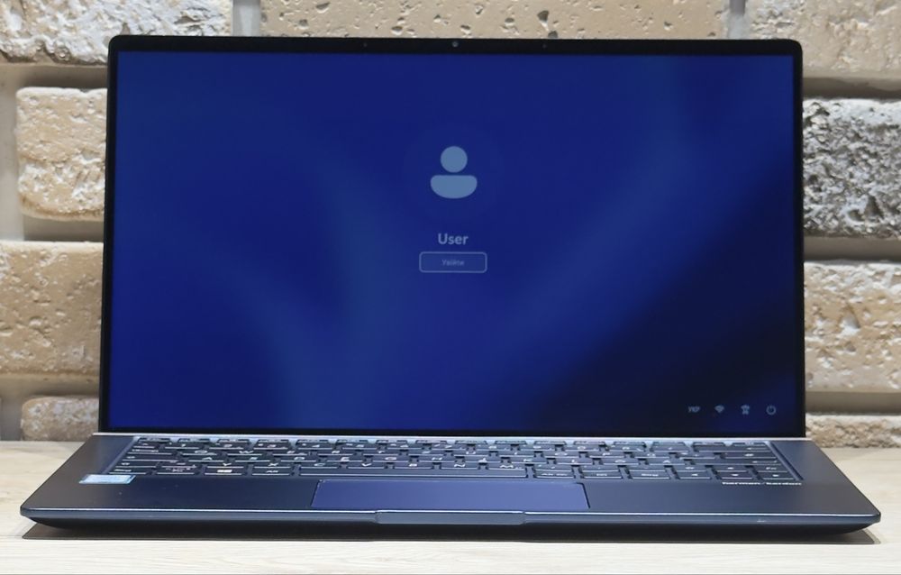 Asus ZenBook UX333F