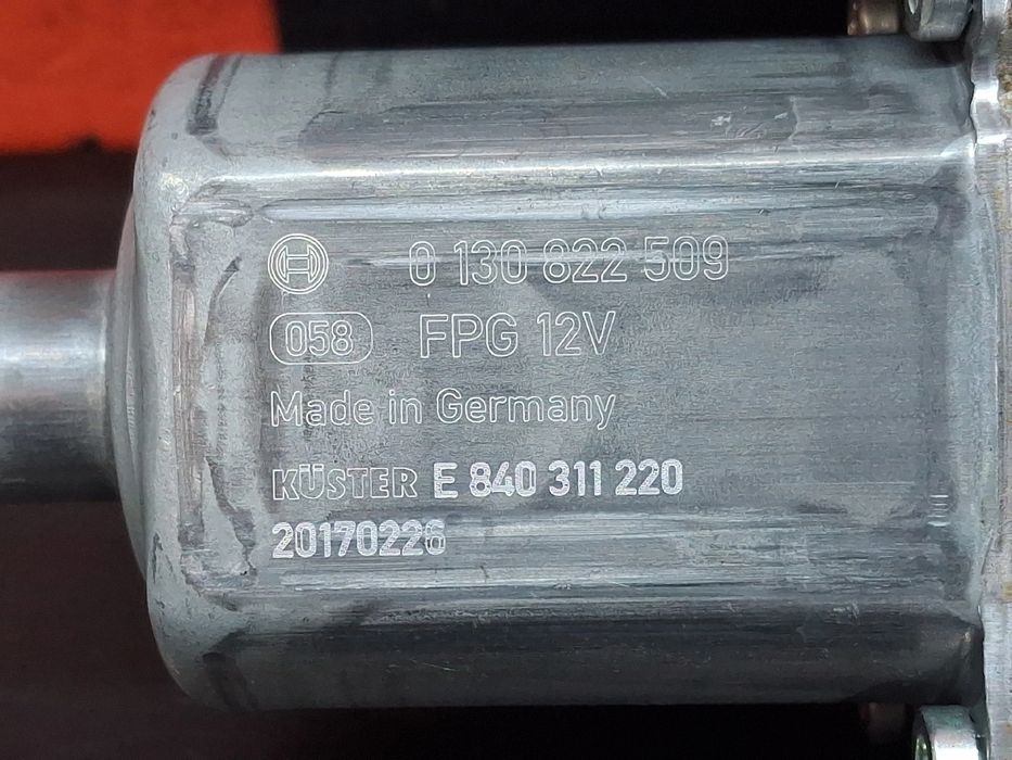 Motor vidro frente direito VOLKSWAGEN Caddy IV Kombi (SAB, SAJ)