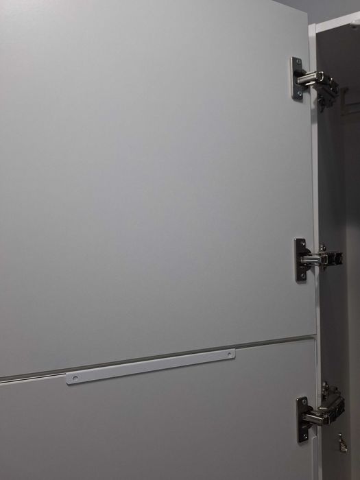 Szafa narożna z podestem Vox czano-biała