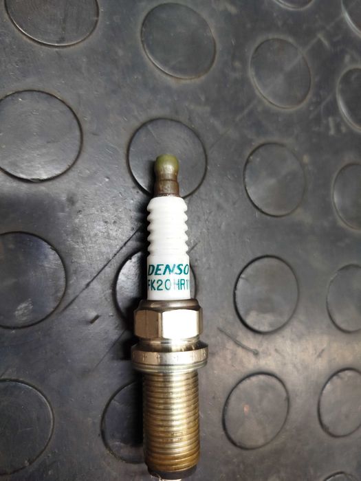 Свічки запалювання FK20HR11