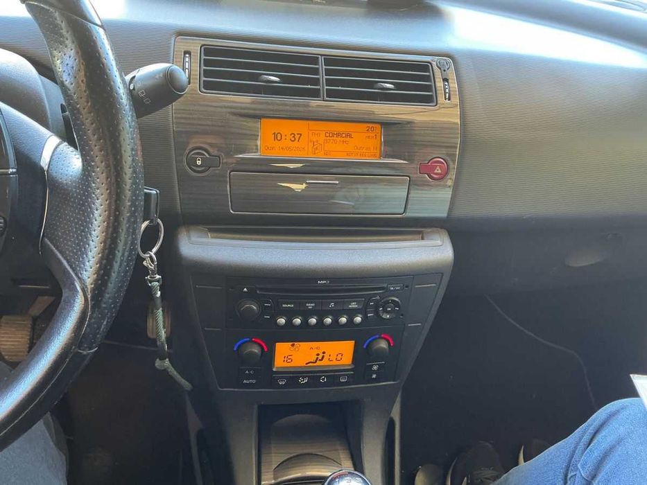 Citroen C4 1.6 HDi Exclusive Nacional com 92.000 Km's