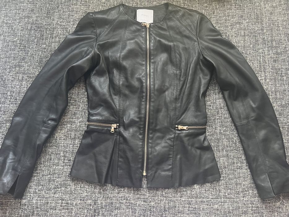 Продам кожану курточку MANGO