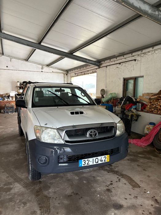 Toyota Hilux 2.5d 4*4