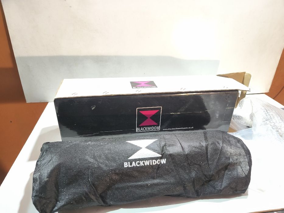 Black widow  Yamaha MT 09  ( 4 geração )