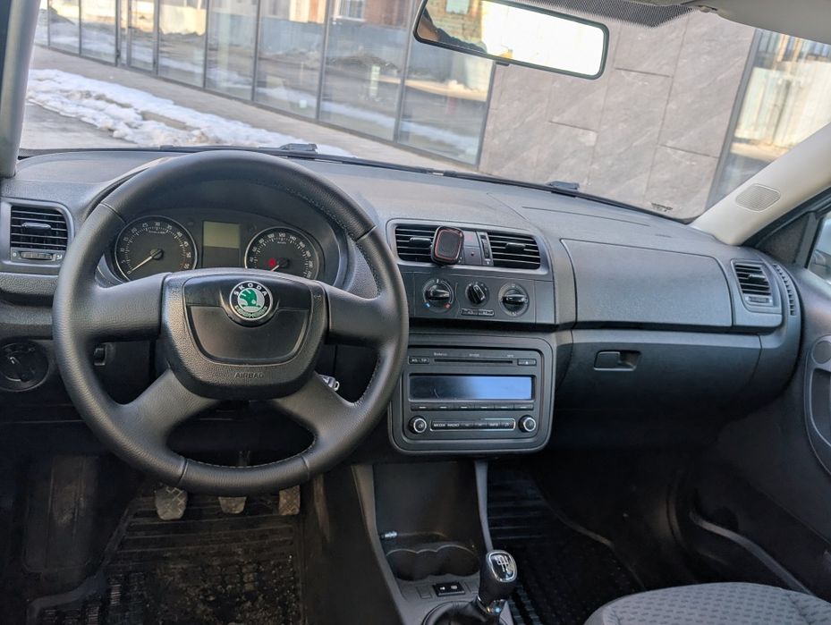 Skoda Fabia 1.6 Дизель  2011 Універсал