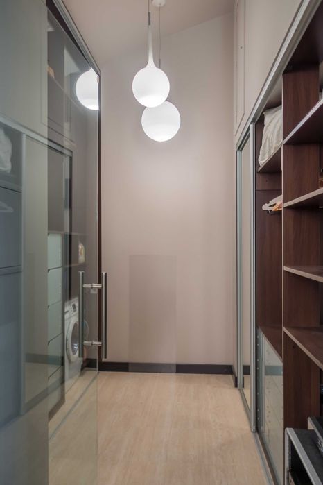Оренда, вул. Івана Франка, 22-24, 3 кімнати, 180 м², Золоті Ворота