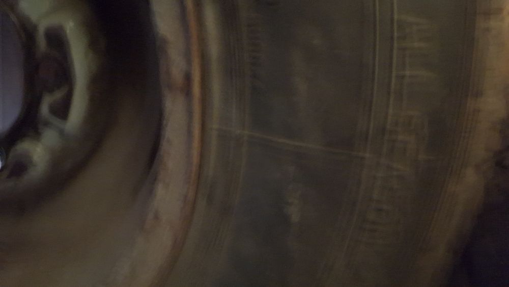 Продам колесо в сборе б/у на Волгу