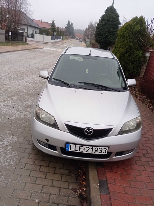 Sprzedam MAZDA 2 1,4D