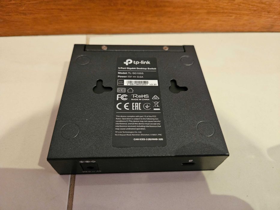 Switch TP-LINK (5 portas) TL-SG105S