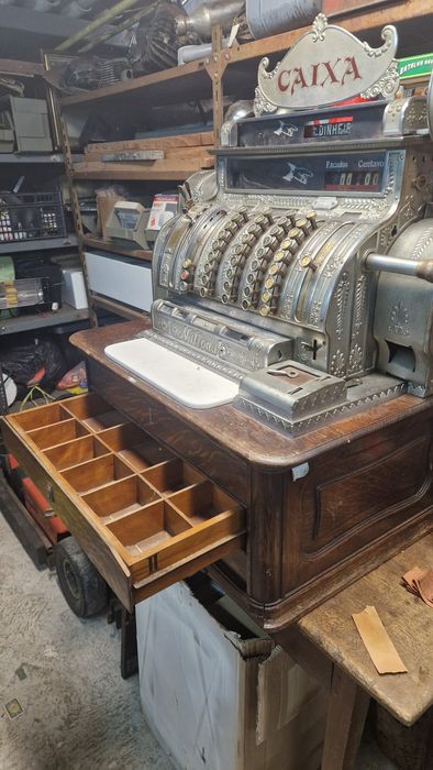 Máquina Registradora Antiga National – Peça Rara de Cole